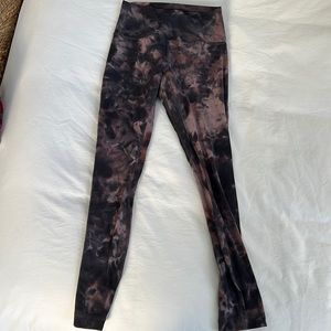Lululemon align 25” tight size 4